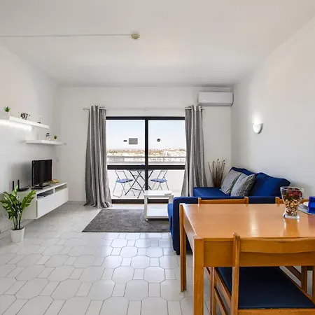 The Concierge - Pool & Sunset Balconies